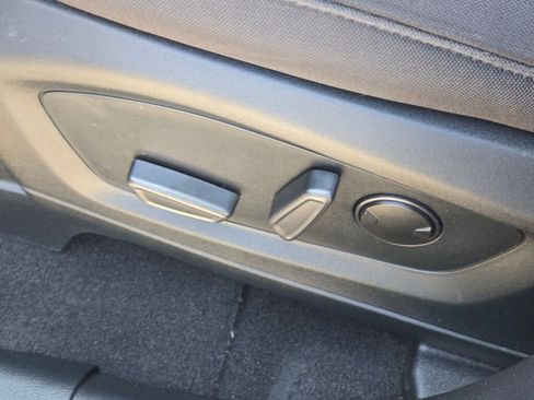 Used 2020 Ford Explorer XLT w/ Comfort Package AWD/4WD image 23