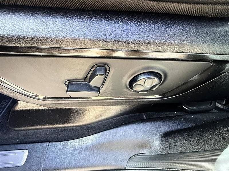 Used 2022 RAM 1500 Limited AWD/4WD image 18