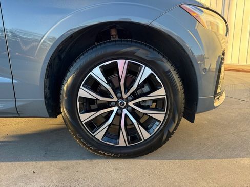 Certified 2024 Volvo XC60 B5 Plus w/ Climate Package image 25