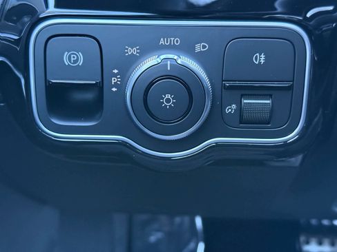 Used 2026 Mercedes-Benz CLA 35 AMG AMG CLA 35 image 29