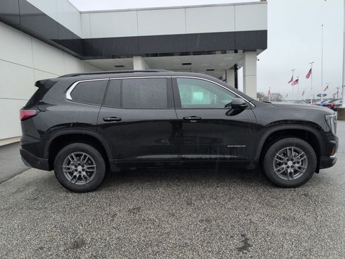 Used 2025 GMC Acadia Elevation image 10