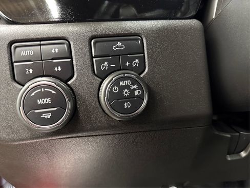 Used 2023 Chevrolet Silverado 1500 RST w/ Z71 Off-Road Package image 25