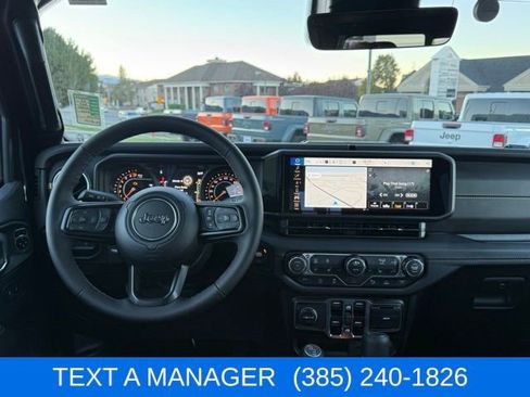 New 2025 Jeep Gladiator Sport image 27