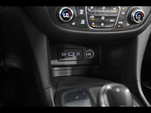 Used 2019 Chevrolet Equinox LT FWD image 15