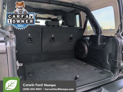 Used 2023 Jeep Wrangler Unlimited w/ Cold Weather Group AWD/4WD image 30