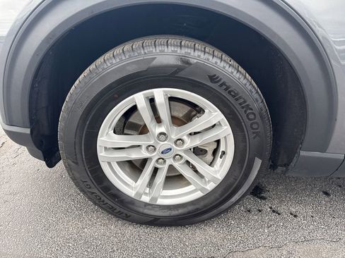 Used 2023 Ford Explorer XLT w/ Equipment Group 202A image 21