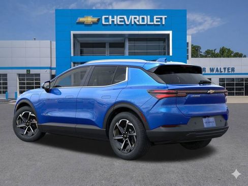 New 2026 Chevrolet Equinox EV LT image 4