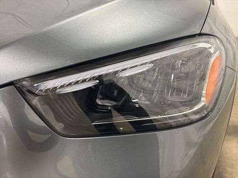 Used 2025 Mercedes-Benz GLE 450e 4MATIC image 10