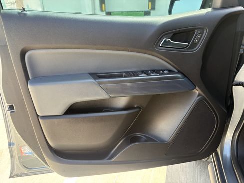 Used 2018 Chevrolet Colorado Z71 RWD image 20