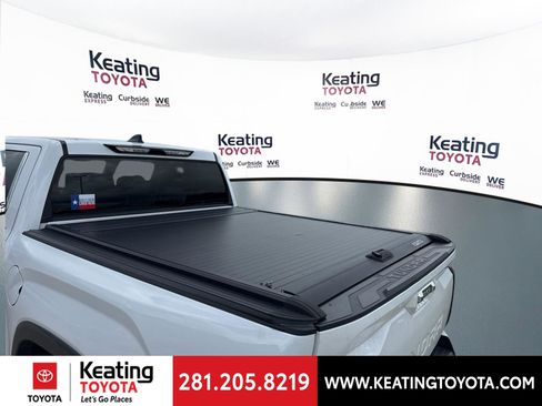 Used 2024 Toyota Tundra Limited AWD/4WD image 12