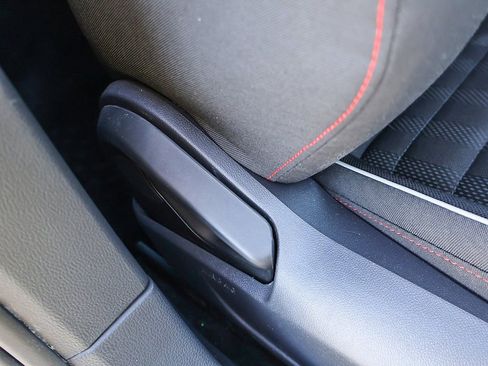 Used 2019 Volkswagen Jetta GLI FWD image 31