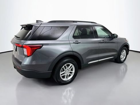 Certified 2025 Ford Explorer Active AWD/4WD image 7