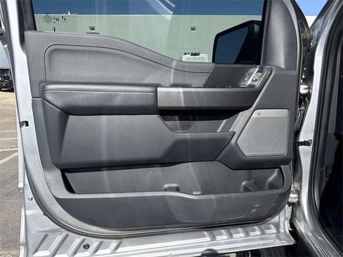 Used 2022 Ford F150 Lariat w/ Equipment Group 502A High image 8