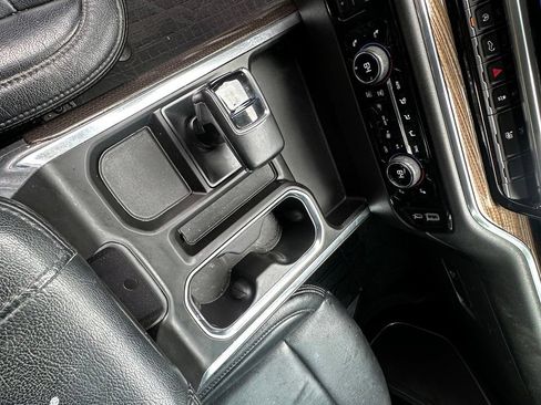 Used 2023 Chevrolet Silverado 1500 RST AWD/4WD image 20