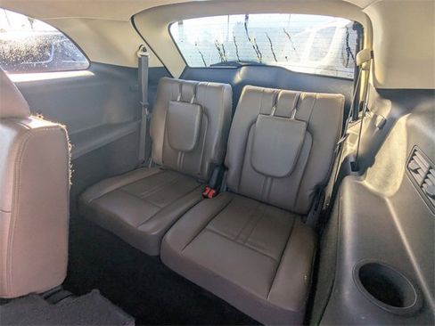 Used 2014 Lincoln MKT FWD image 15