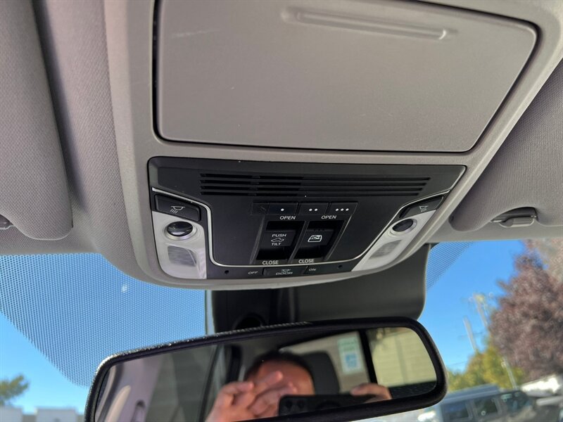 Used 2019 Honda Ridgeline RTL-E image 37
