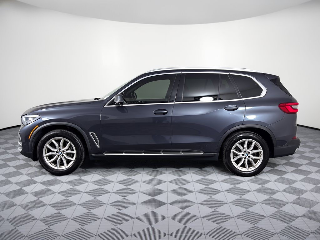 Used 2019 BMW X5 xDrive40i w/ Premium Package AWD/4WD image 2