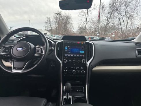Used 2022 Subaru Ascent Limited image 13