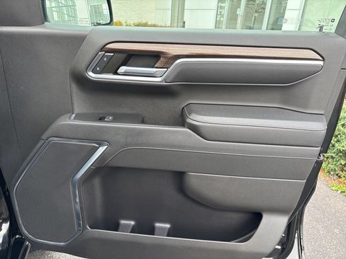 Used 2023 Chevrolet Silverado 1500 LT Trail Boss w/ LPO, Dark Essentials Package image 33