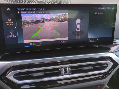 Certified 2024 BMW 330e w/ Convenience Package image 25