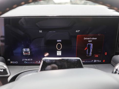 New 2026 Lincoln Aviator AWD image 12