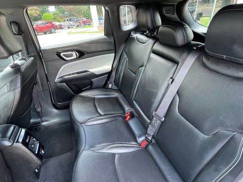 Used 2025 Jeep Compass Limited AWD/4WD image 24