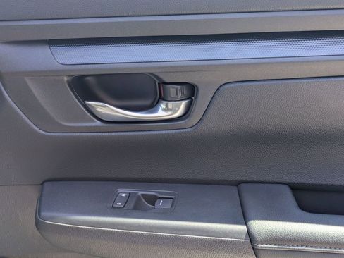 Used 2025 Honda CR-V LX image 32