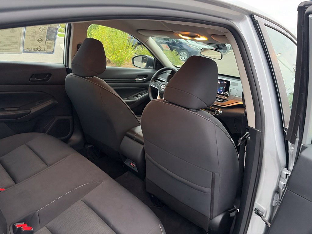 Used 2024 Nissan Altima 2.5 SV FWD image 17