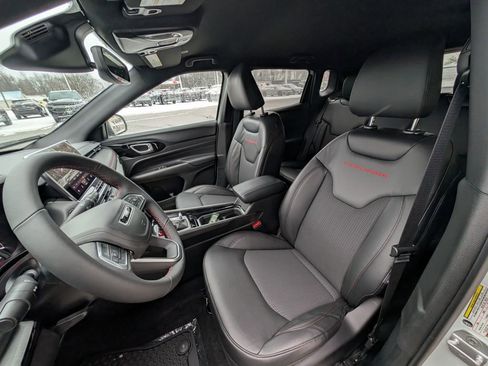 New 2026 Jeep Compass Trailhawk AWD/4WD image 15