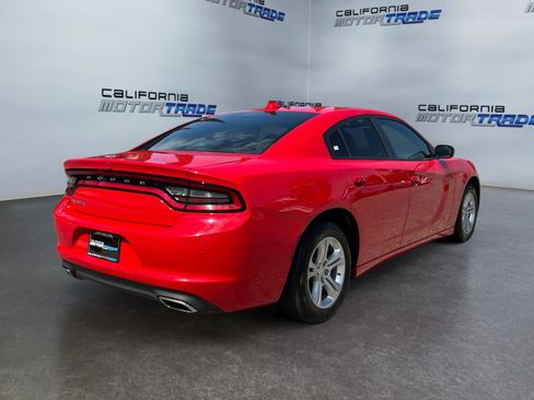 Used 2023 Dodge Charger SXT RWD image 5