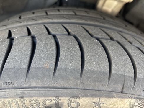 Used 2024 BMW X6 xDrive40i w/ Executive Package image 29