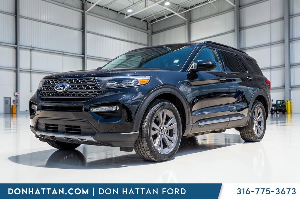 Used 2023 Ford Explorer XLT w/ Equipment Group 202A AWD/4WD image 1