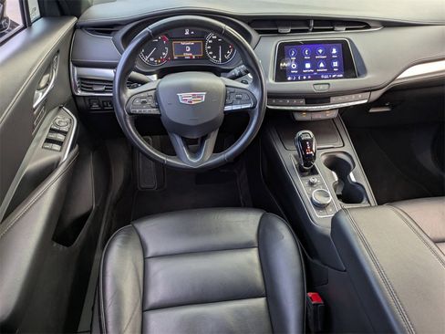 Used 2023 Cadillac XT4 Premium Luxury image 25