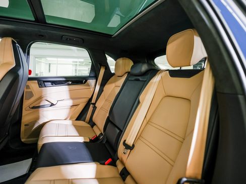 New 2026 Porsche Cayenne GTS image 25