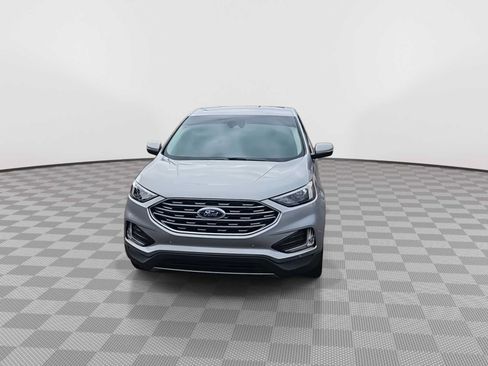 Used 2022 Ford Edge Titanium AWD/4WD image 3
