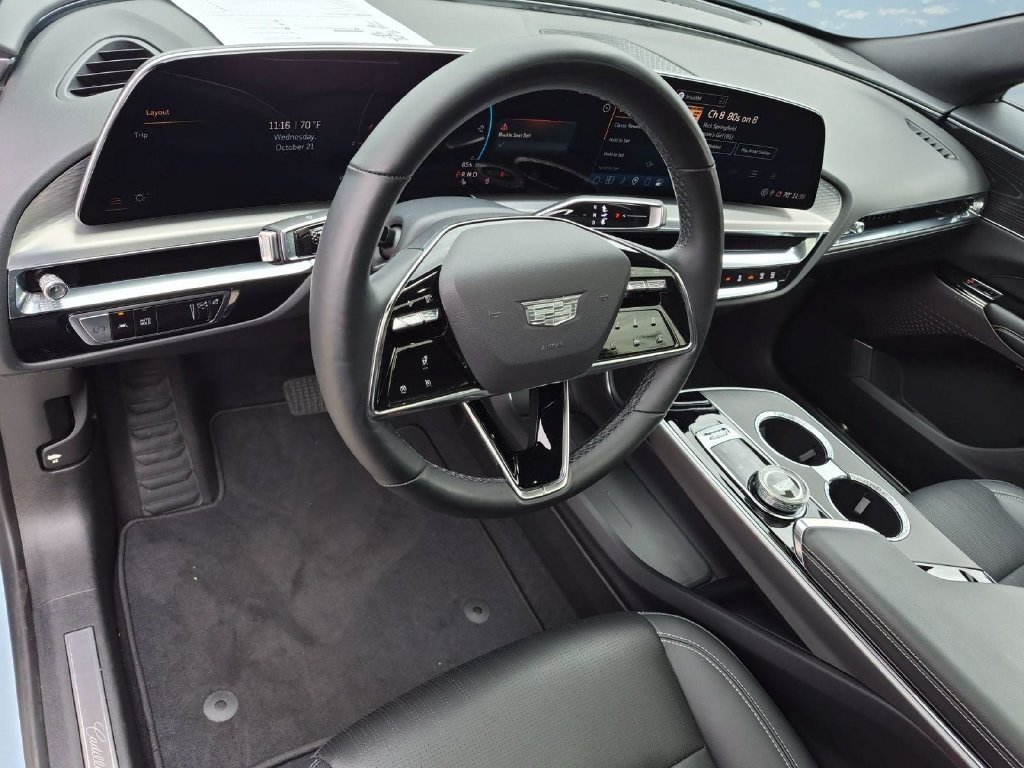 Certified 2024 Cadillac Lyriq Sport AWD/4WD image 9
