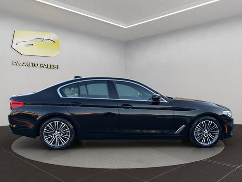 Used 2019 BMW 530i xDrive w/ Convenience Package image 8