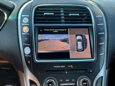 Used 2019 Lincoln Nautilus Reserve FWD image 23