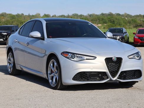 Used 2021 Alfa Romeo Giulia Ti Sport AWD/4WD image 4