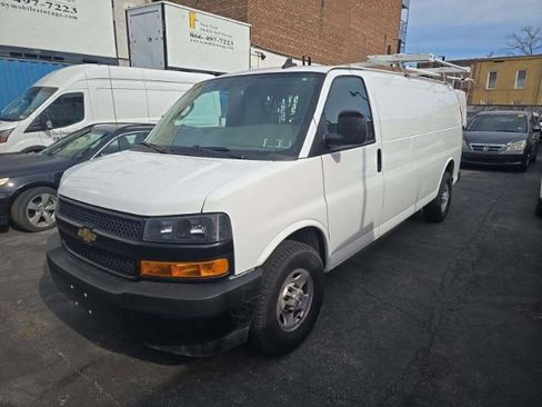 Used 2022 Chevrolet Express 2500 Extended w/ Driver Convenience Package image 3