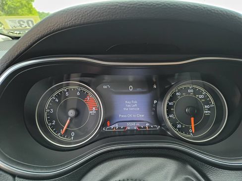 Used 2020 Jeep Cherokee Limited AWD/4WD image 15