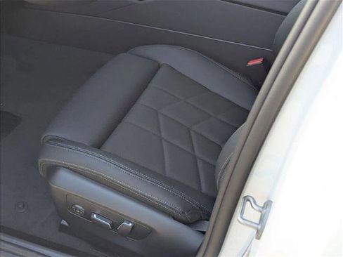 New 2027 BMW 530i RWD image 4