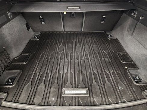 Used 2026 Land Rover Range Rover Velar S image 33