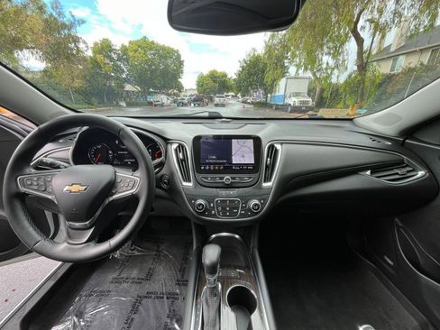 Used 2024 Chevrolet Malibu LT image 33