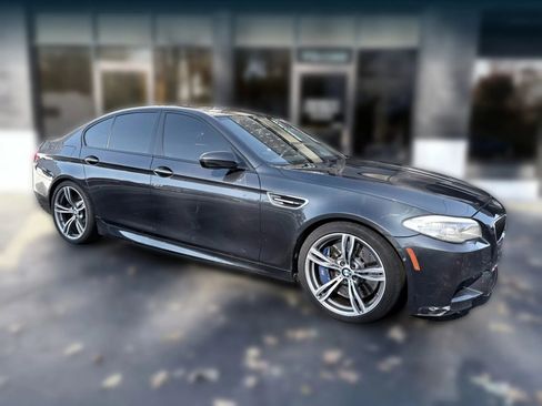 Used 2013 BMW M5 w/ Executive Pkg RWD image 7
