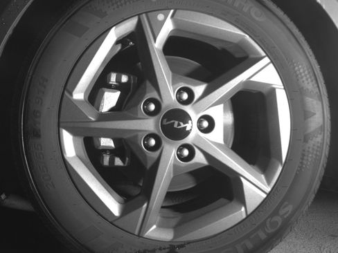 Used 2025 Kia K4 LXS image 12