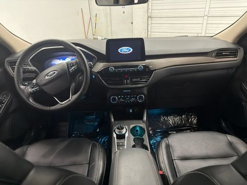 Used 2020 Ford Escape Titanium w/ Titanium Premium Package 2.0 FWD image 23