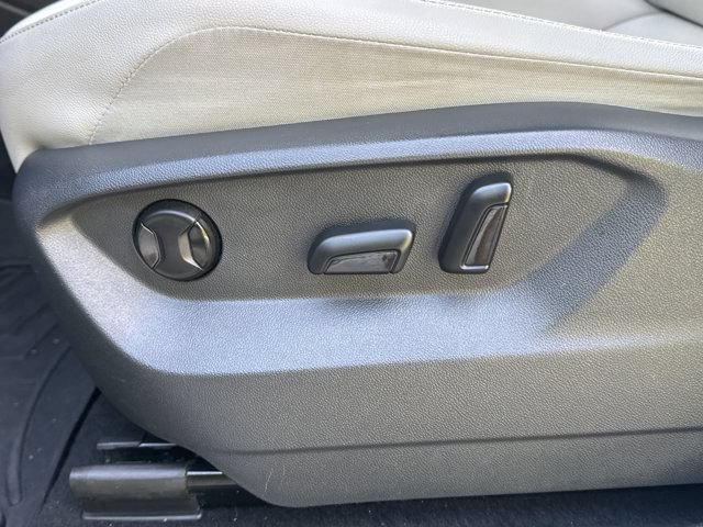 Used 2019 Volkswagen Tiguan SE FWD image 23