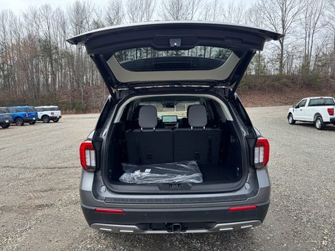 New 2026 Ford Explorer Active w/ Active Comfort Package image 7
