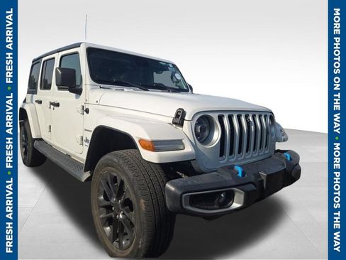 Used 2022 Jeep Wrangler Unlimited Sahara w/ Dual Top Group AWD/4WD image 1